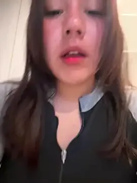 StripChat NamiNae is Freechat NamiNae — Take off panties nami flash pussy