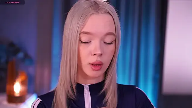 StripChat TastyTiffy is Freechat TastyTiffy — Sweet morning kisses